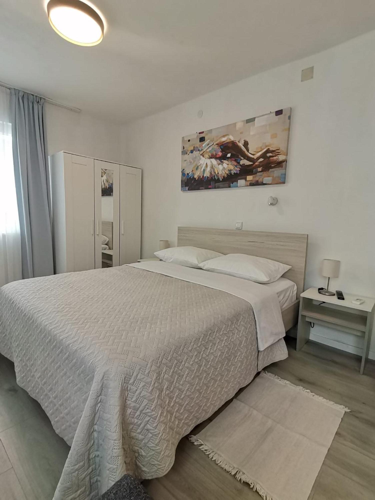 Paulina Harmony Rooms Seget Vranjica Exterior foto