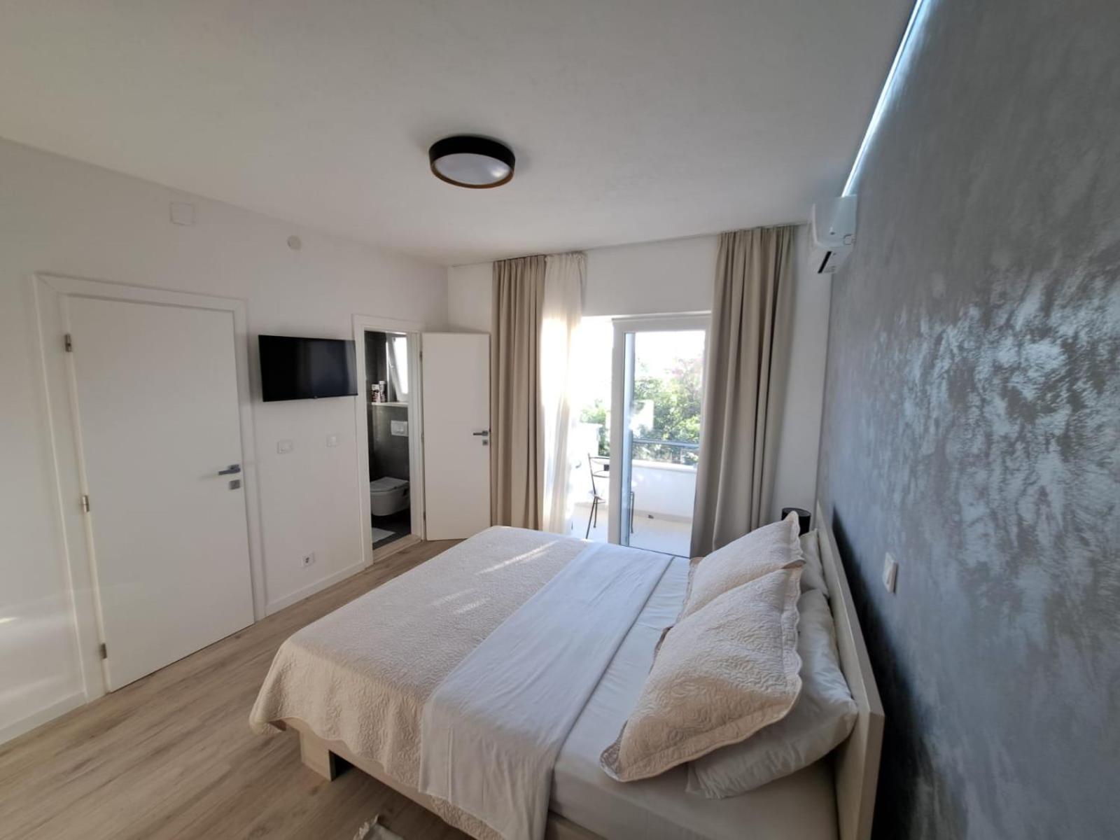 Paulina Harmony Rooms Seget Vranjica Exterior foto