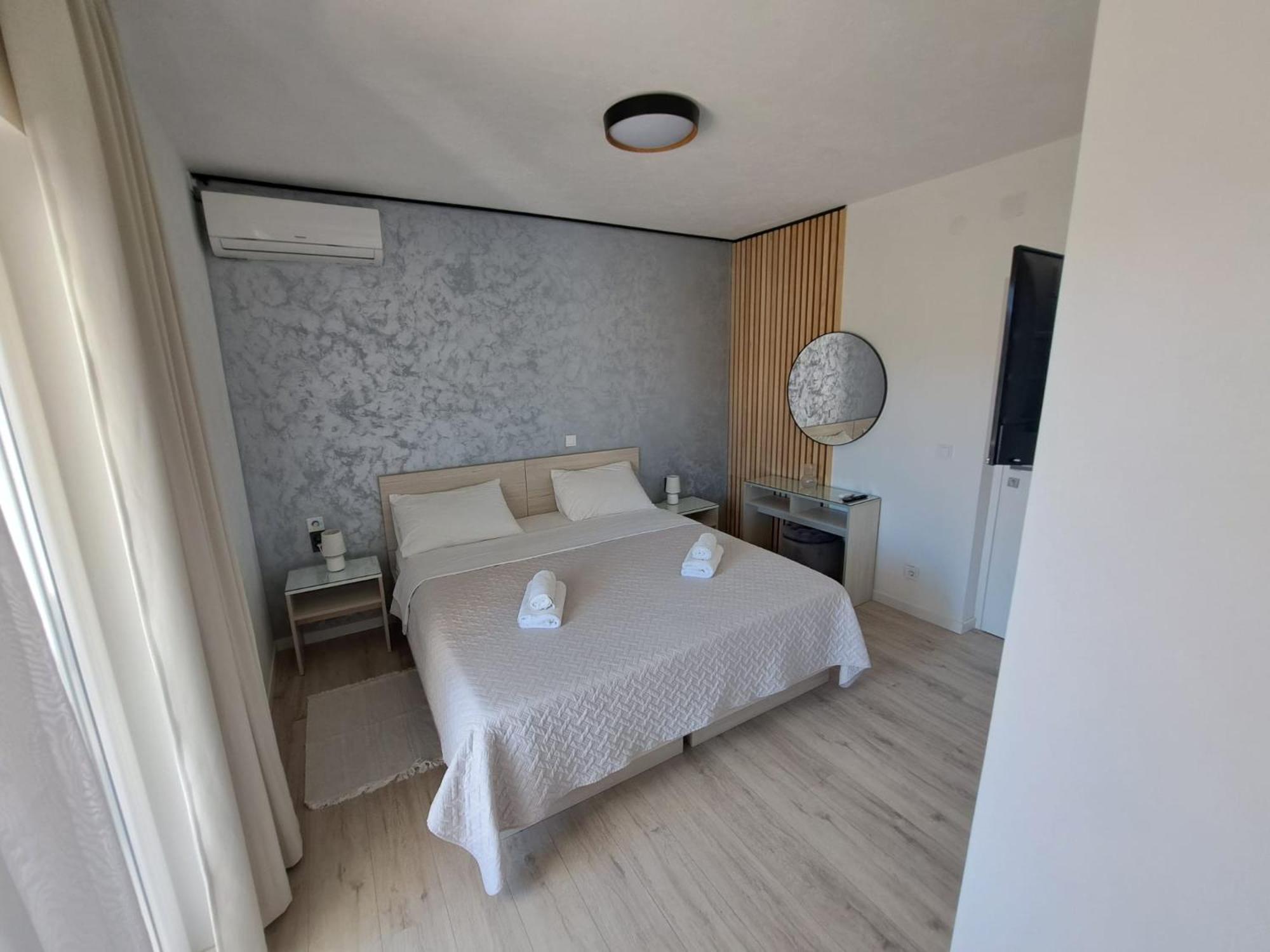 Paulina Harmony Rooms Seget Vranjica Exterior foto
