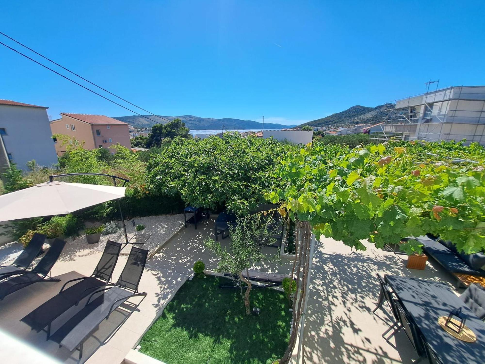 Paulina Harmony Rooms Seget Vranjica Exterior foto