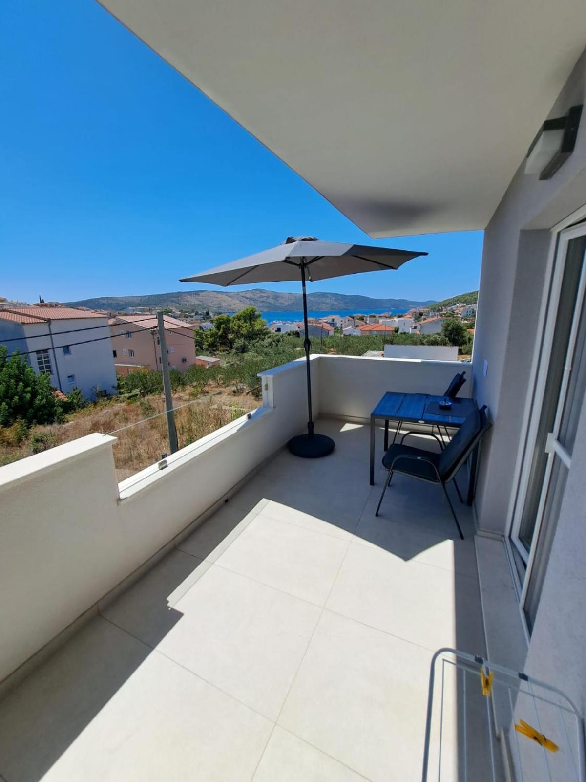 Paulina Harmony Rooms Seget Vranjica Exterior foto